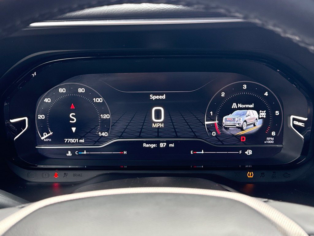 Used 2024 GMC Yukon Denali AWD/4WD image 18