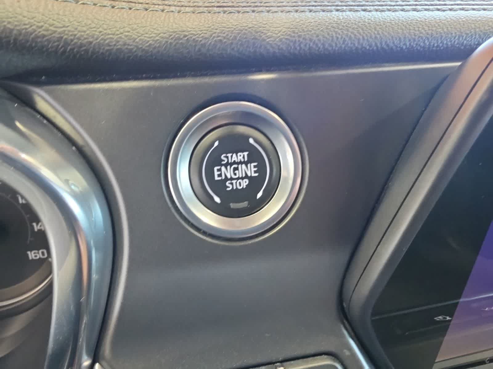 Used 2021 Chevrolet Blazer LT FWD image 25