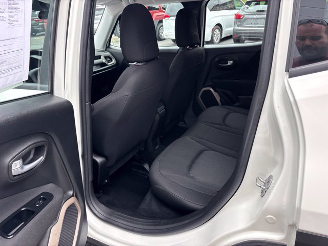 Used 2017 Jeep Renegade Sport w/ Power & Air Group FWD image 11