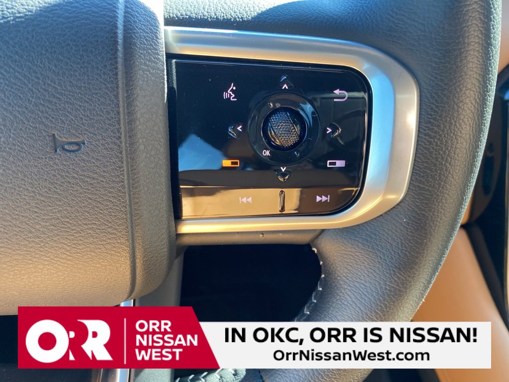 Used 2025 Nissan Armada SL image 25