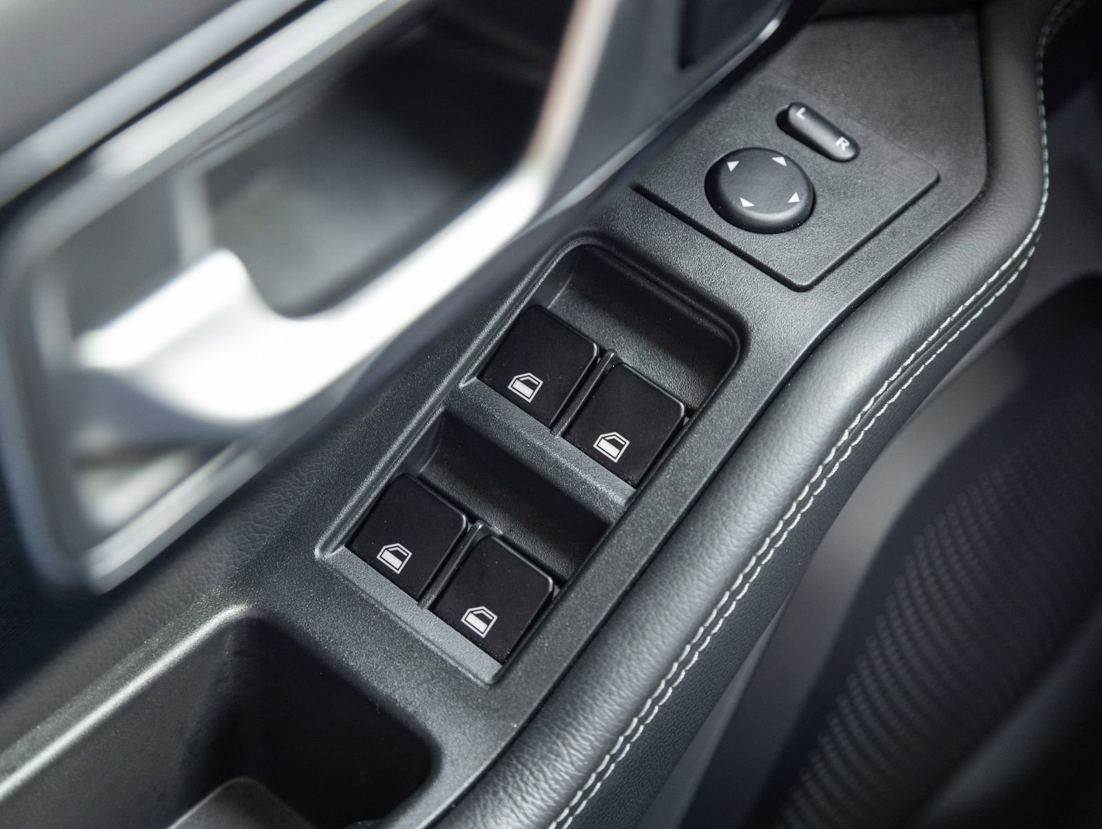 Used 2024 INEOS Grenadier image 17