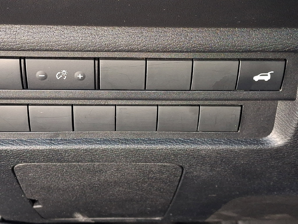 Used 2025 Mitsubishi Outlander SE FWD image 28