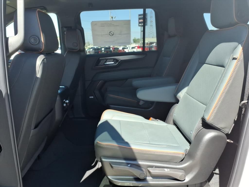 New 2026 GMC Yukon XL AT4 AWD/4WD image 14