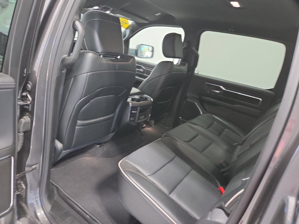 Used 2026 RAM 1500 Laramie AWD/4WD image 27