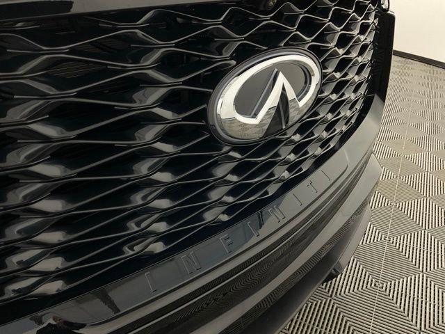 Used 2025 INFINITI QX60 Luxe w/ Black Edition image 10