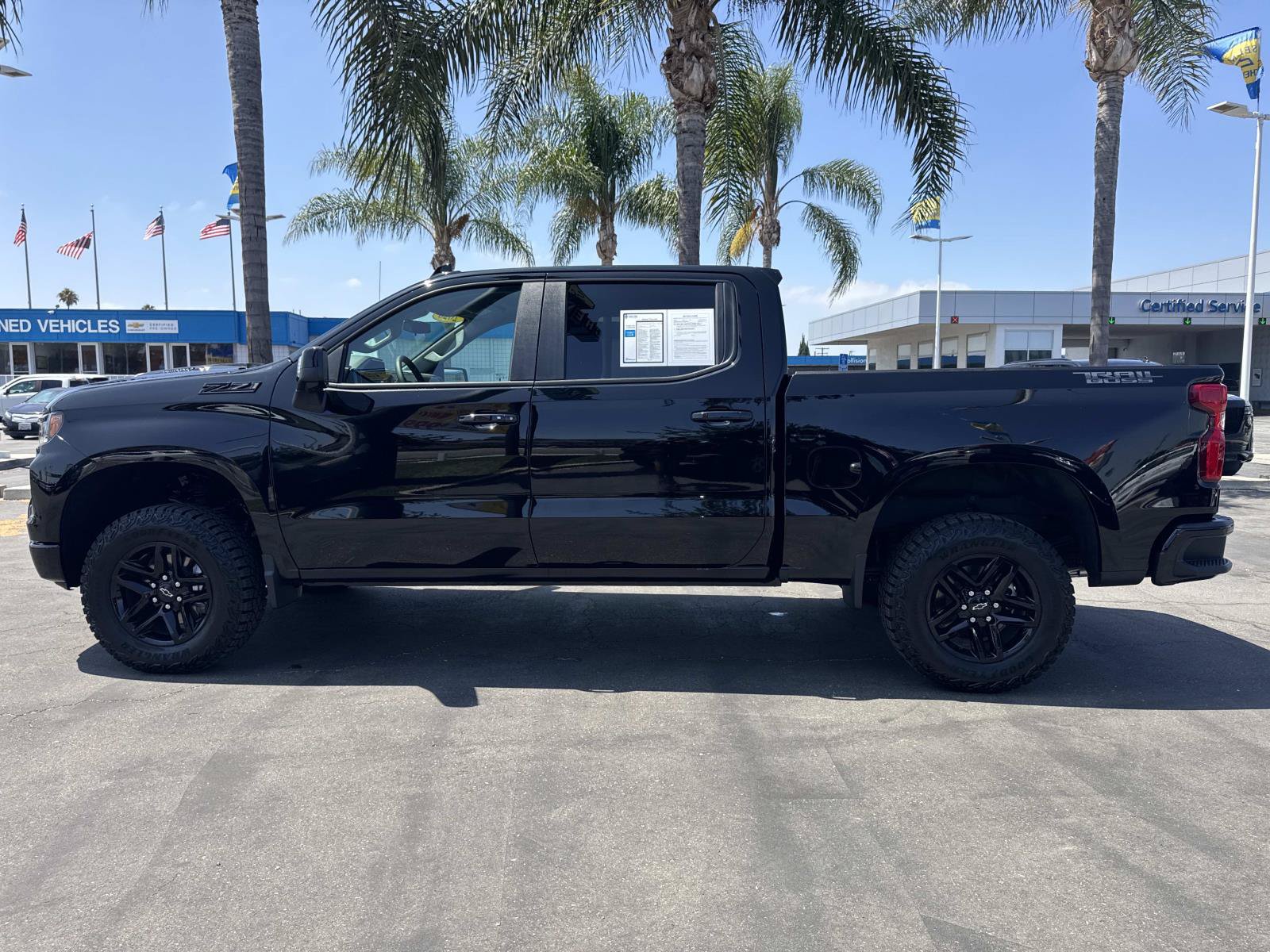 Used 2026 Chevrolet Silverado 1500 LT Trail Boss w/ LT Trail Boss Premium Package AWD/4WD image 8