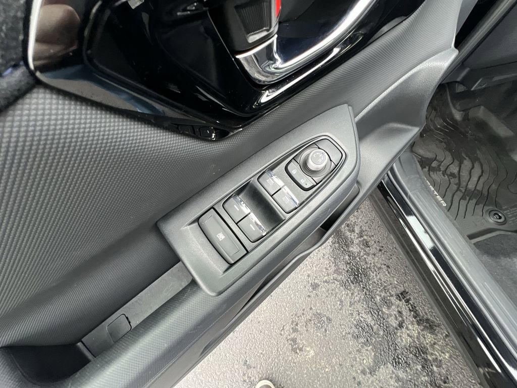 Used 2025 Subaru Forester Limited image 24