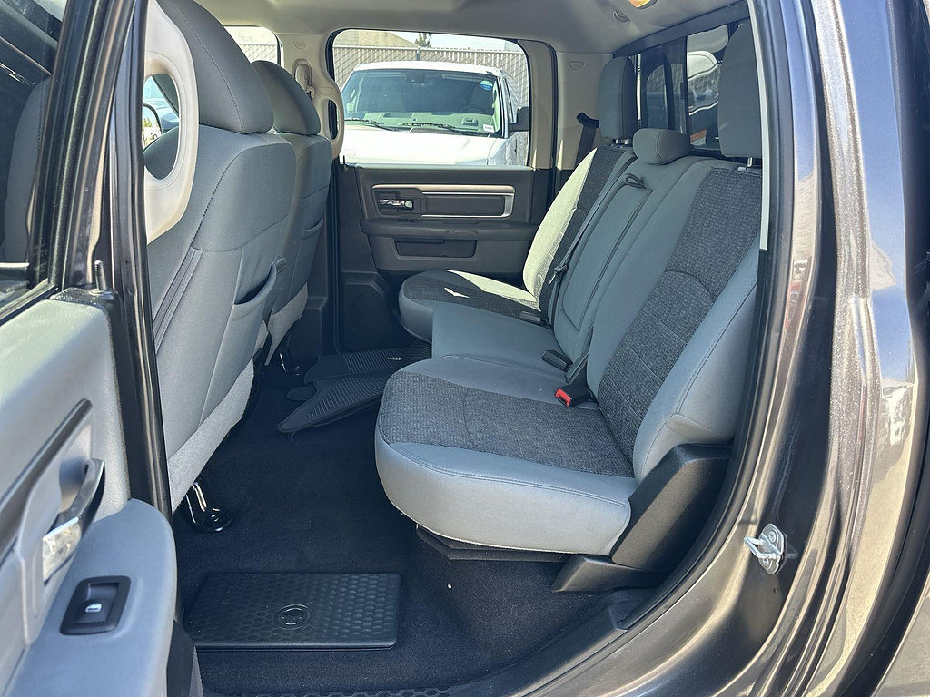Used 2018 RAM 1500 Big Horn RWD image 61