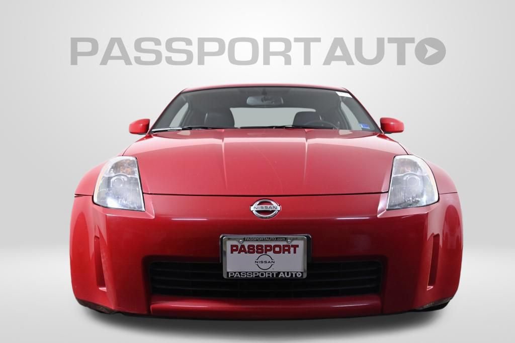 Used 2005 Nissan 350Z Touring w/ (N93) Cargo Convenience Pkg RWD image 2