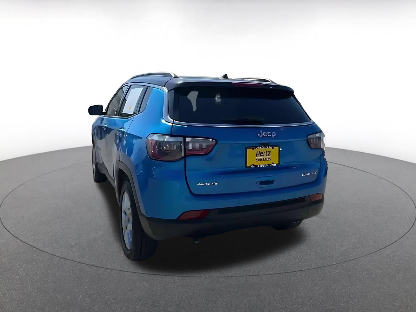 Used 2025 Jeep Compass Limited AWD/4WD image 10