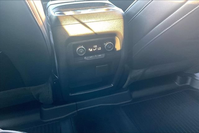 Used 2025 Buick Enclave Sport Touring w/ Super Cruise Package AWD/4WD image 10