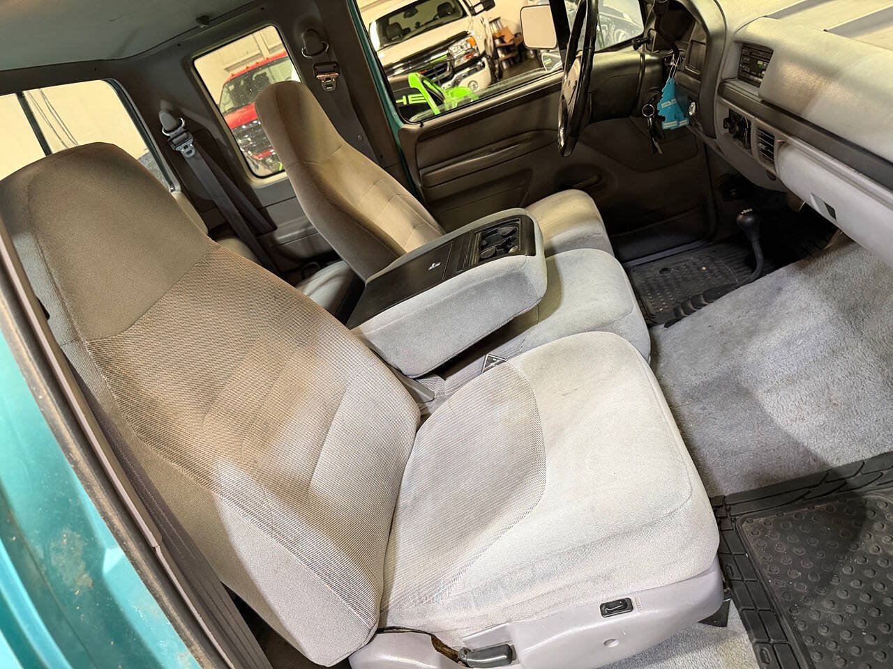 Used 1996 Ford F250 4x4 Regular Cab image 4