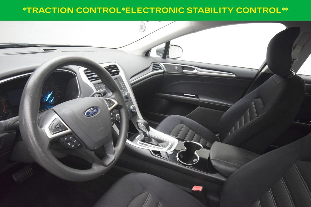 Used 2014 Ford Fusion SE FWD image 8