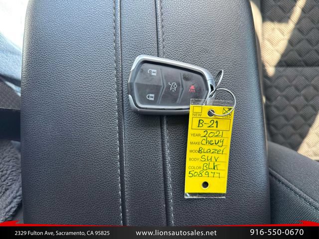 Used 2021 Chevrolet Blazer L FWD image 17