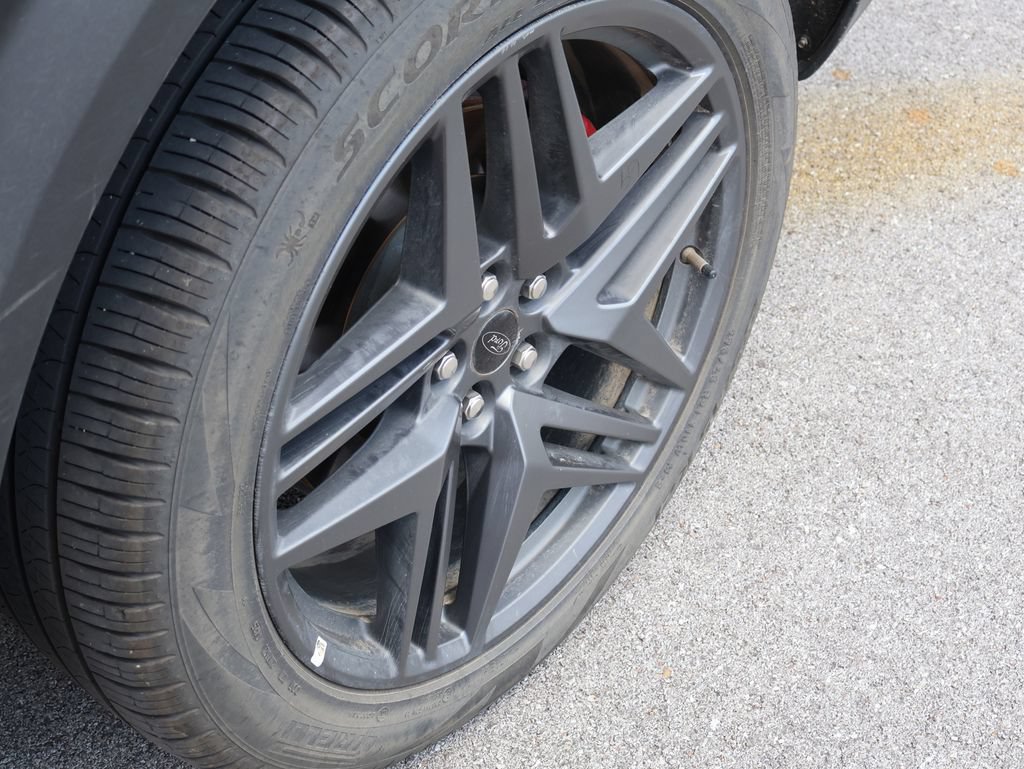 Used 2025 Ford Explorer ST-Line w/ ST-Line Street Pack AWD/4WD image 25