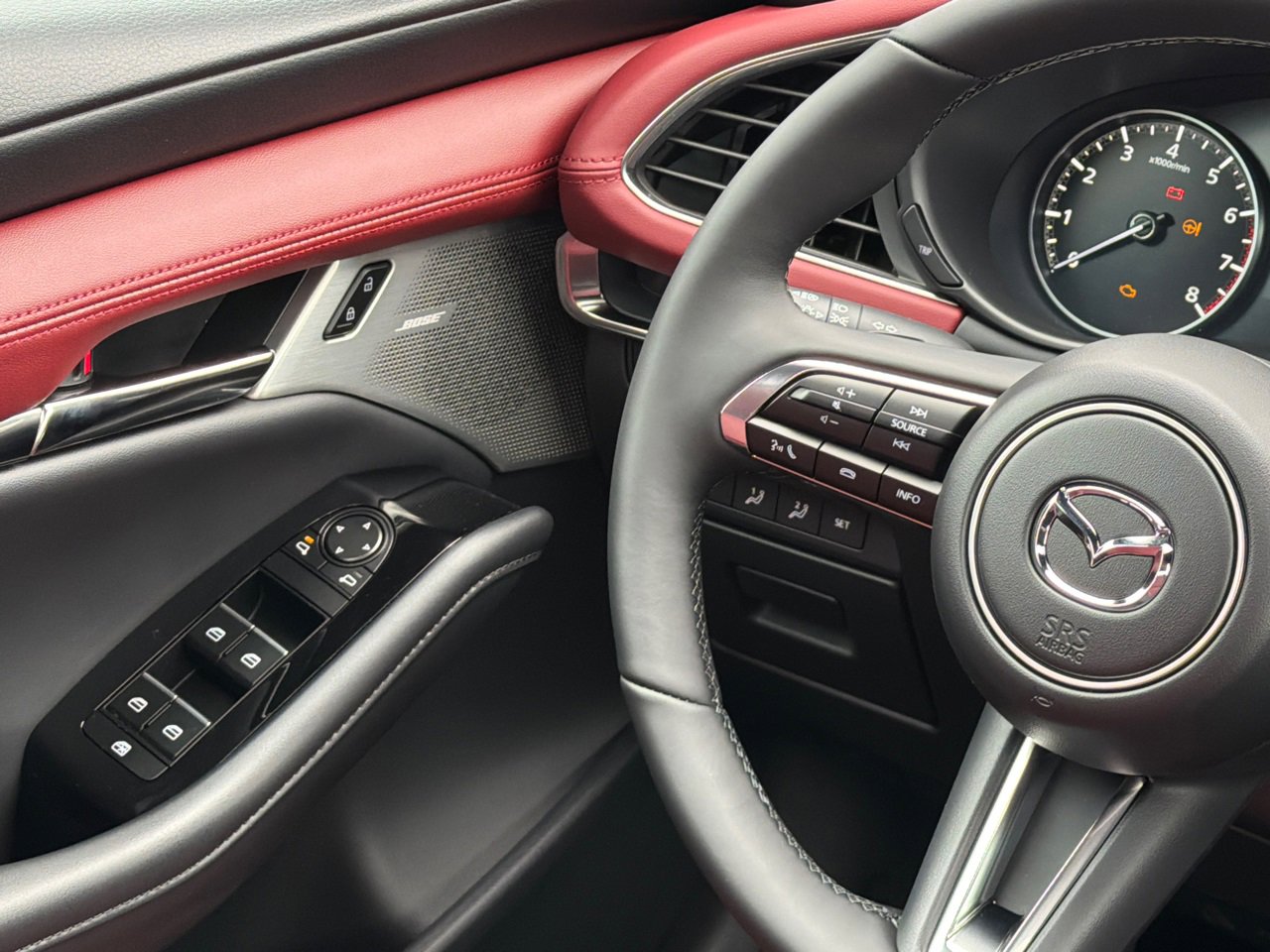 New 2026 MAZDA MAZDA3 Hatchback w/Premium Plus Pkg image 19