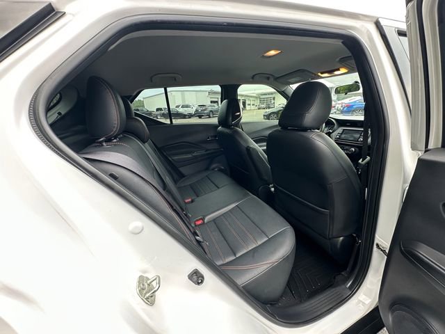 Used 2019 Nissan Kicks SR w/ SR Premium Package FWD image 17