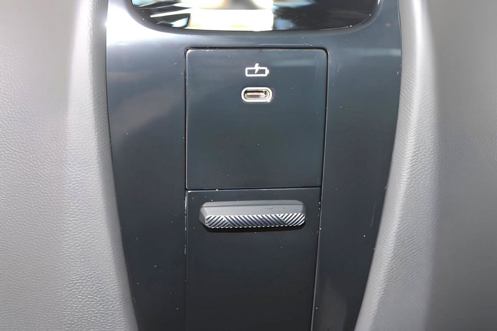 Used 2025 BMW iX M60 image 33