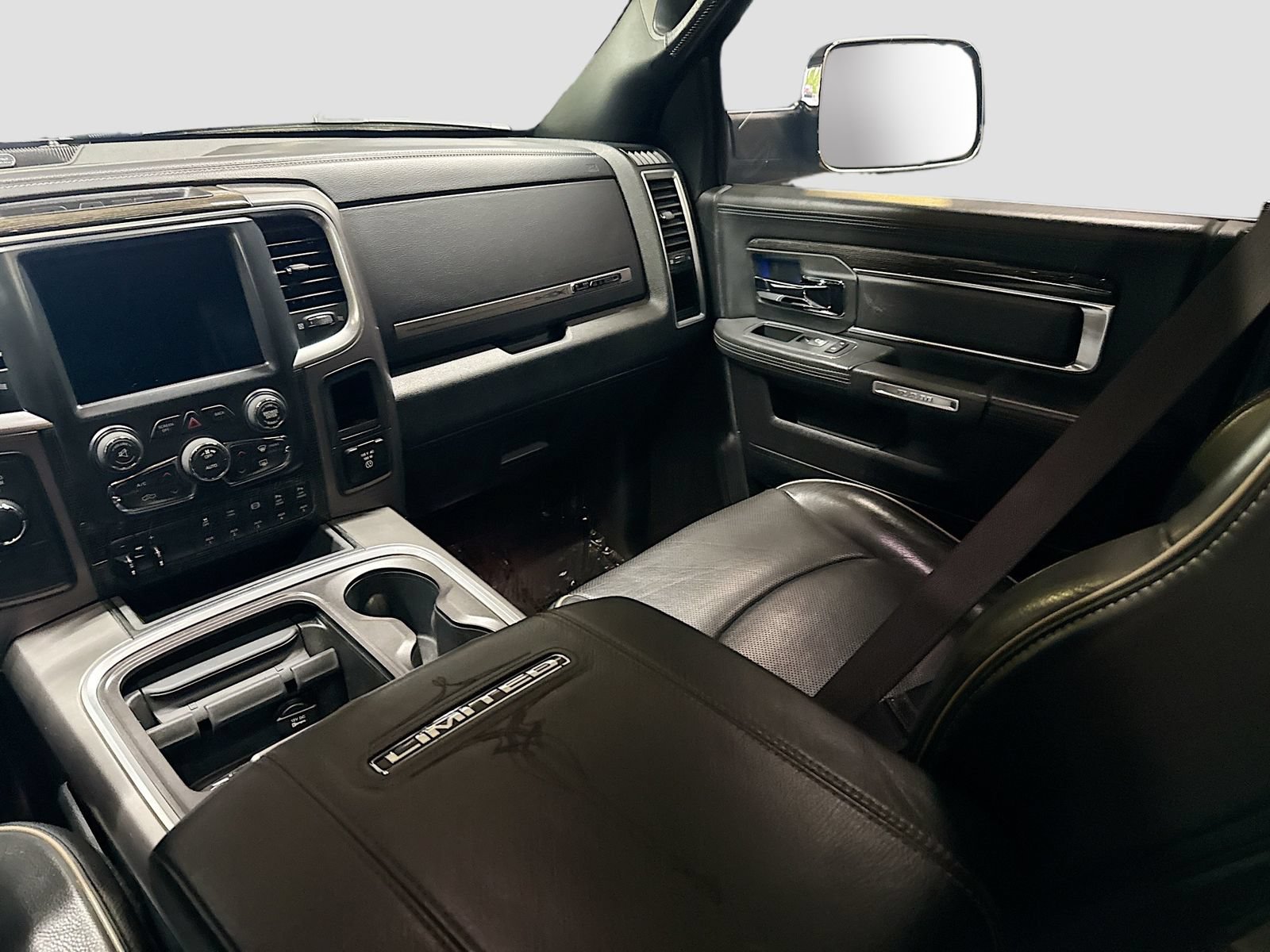 Used 2018 RAM 3500 Limited AWD/4WD image 25