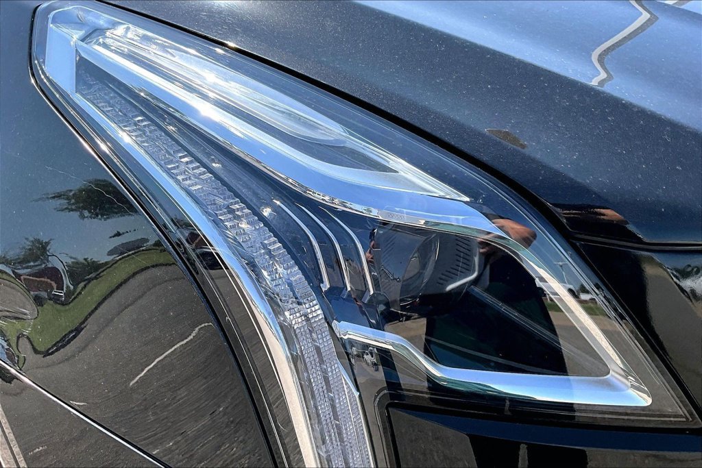 Used 2023 Cadillac XT5 Luxury AWD/4WD image 31