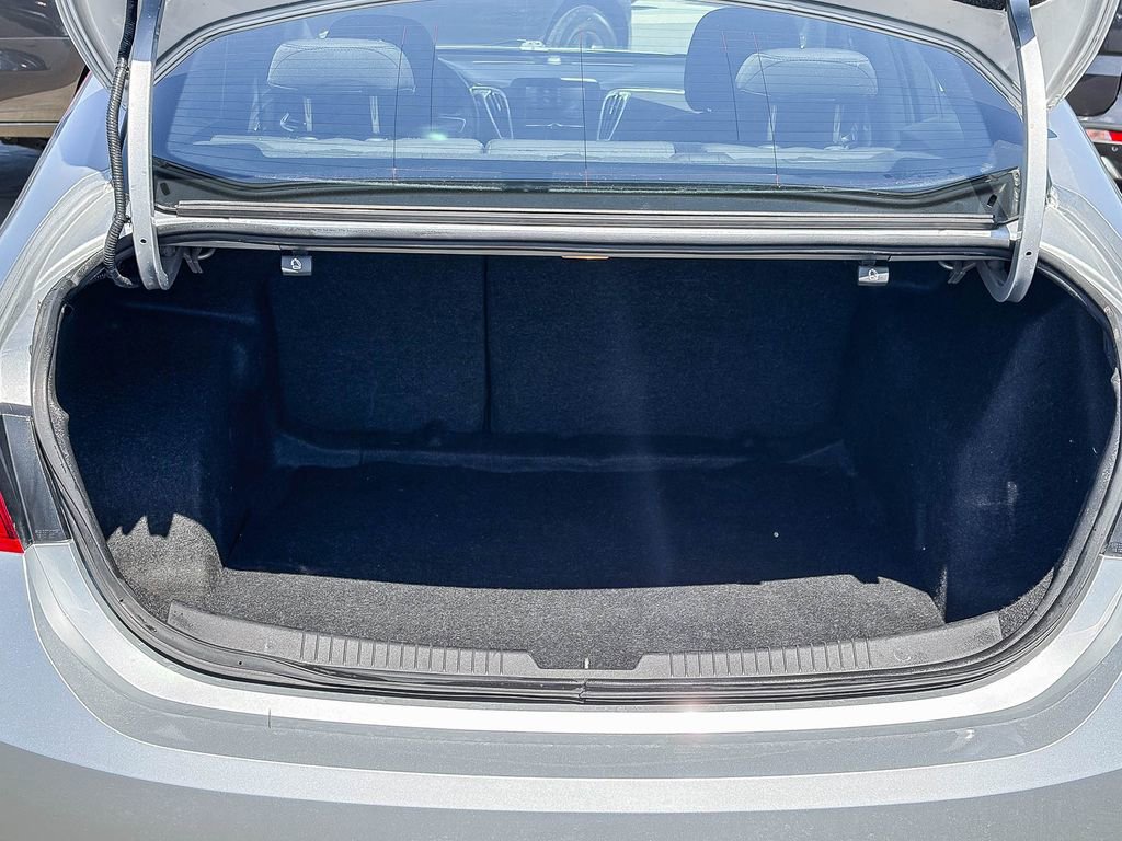 Used 2018 Chevrolet Malibu LT image 54