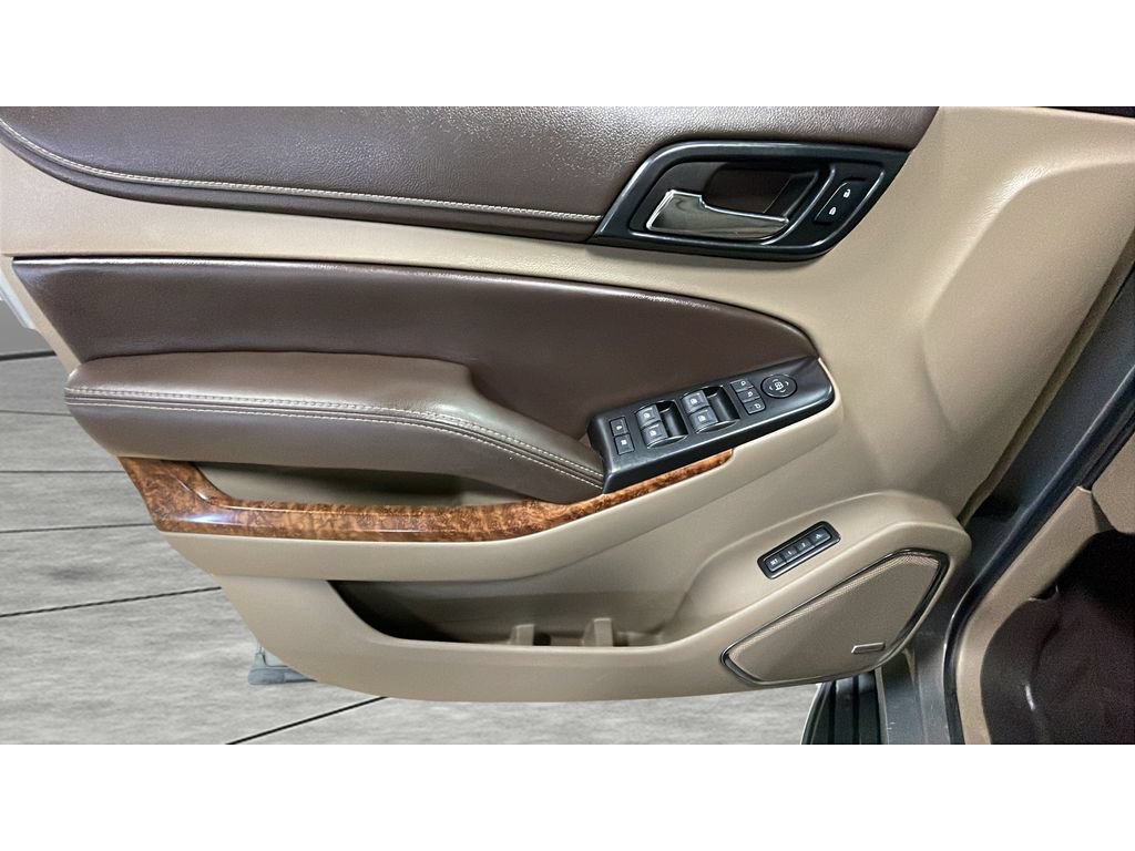 Used 2017 Chevrolet Suburban Premier w/ Max Trailering Package AWD/4WD image 10