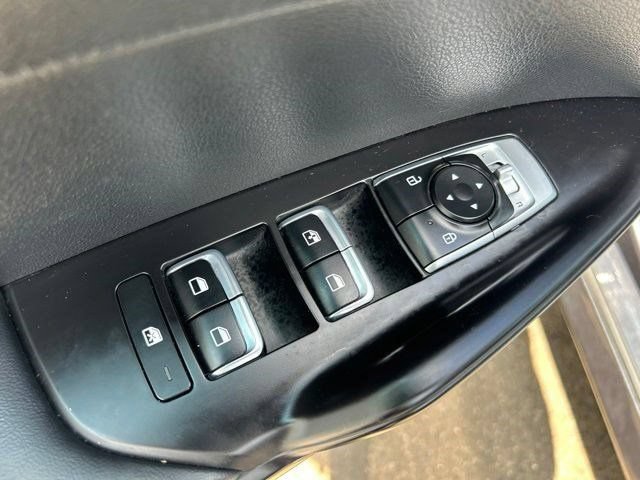 Used 2024 Kia K5 LXS FWD image 12