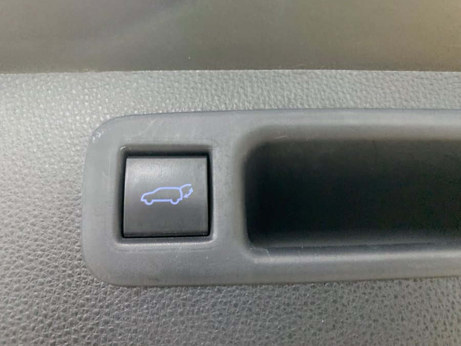 Used 2021 Toyota Highlander XLE AWD/4WD image 49