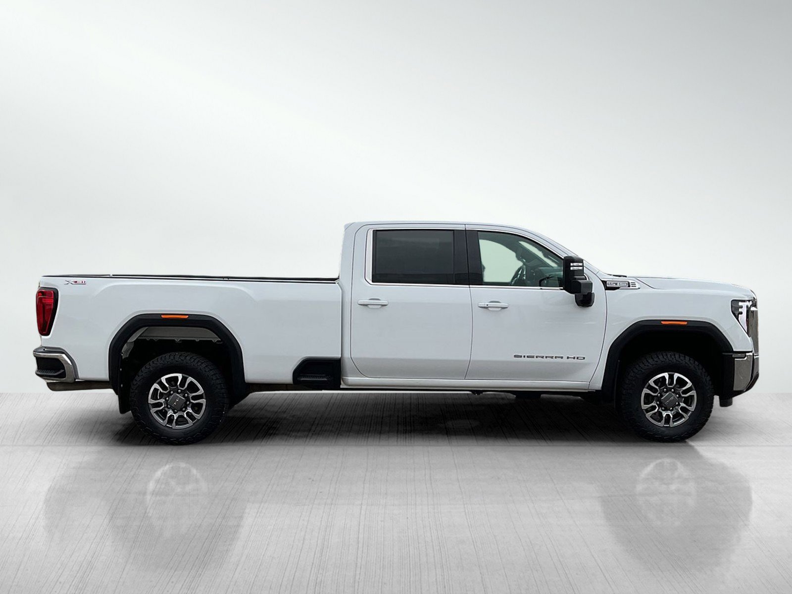 Used 2025 GMC Sierra 3500 SLE w/ SLE Convenience Package AWD/4WD image 6