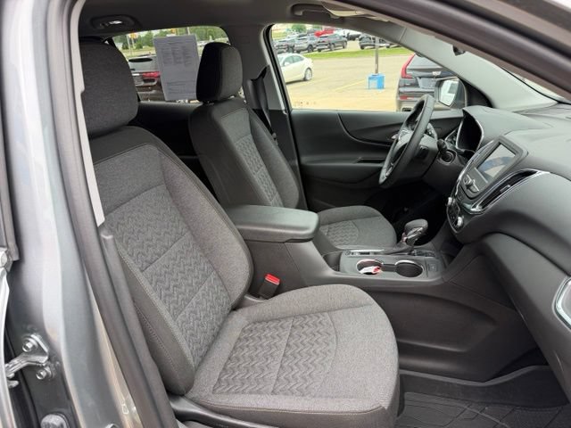Used 2024 Chevrolet Equinox LT w/ LPO, Floor Liner Package AWD/4WD image 16