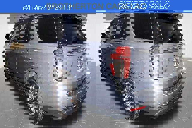 Used 2022 Chevrolet Tahoe Z71 image 3