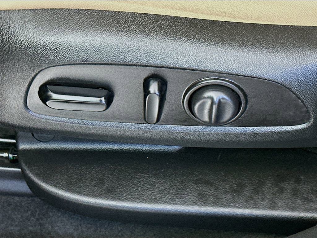 Used 2019 Chevrolet Blazer Premier w/ Driver Confidence II Package AWD/4WD image 22