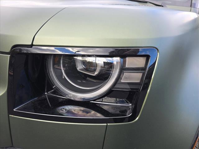 New 2026 Land Rover Defender 110 X-Dynamic SE image 30