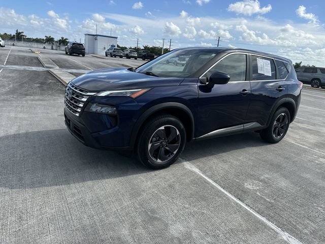 Used 2024 Nissan Rogue SV FWD image 21