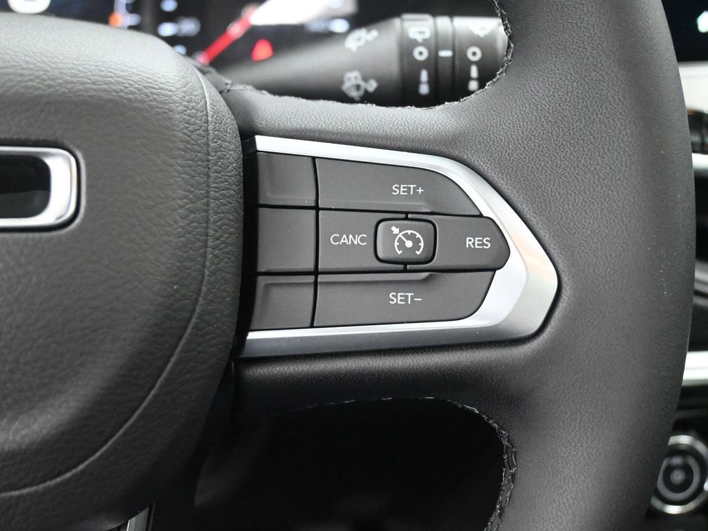 New 2026 Jeep Compass Latitude w/ Sun and Sound Group image 33