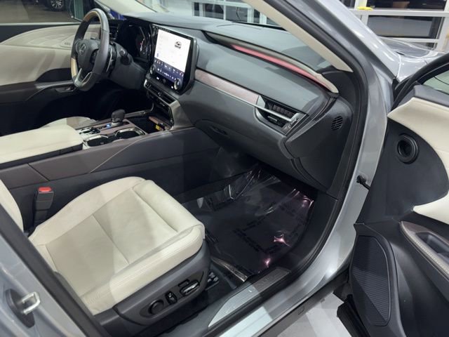 Used 2024 Lexus RX 350 AWD w/ Convenience Package image 38