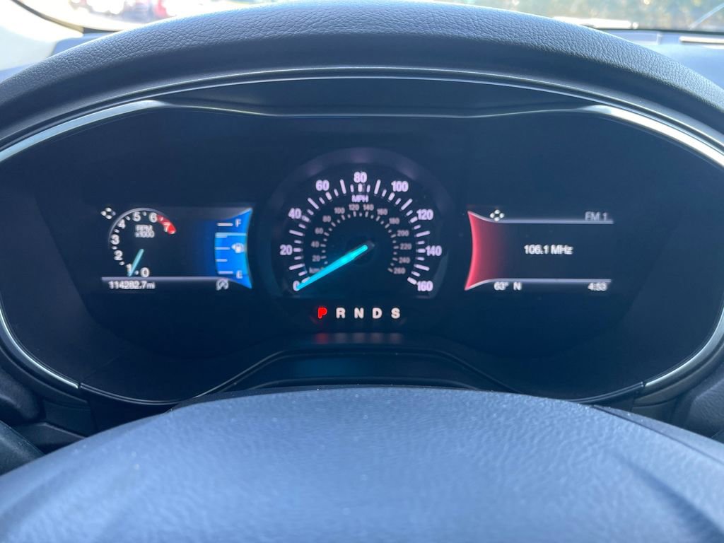 Used 2019 Ford Fusion SE FWD image 21