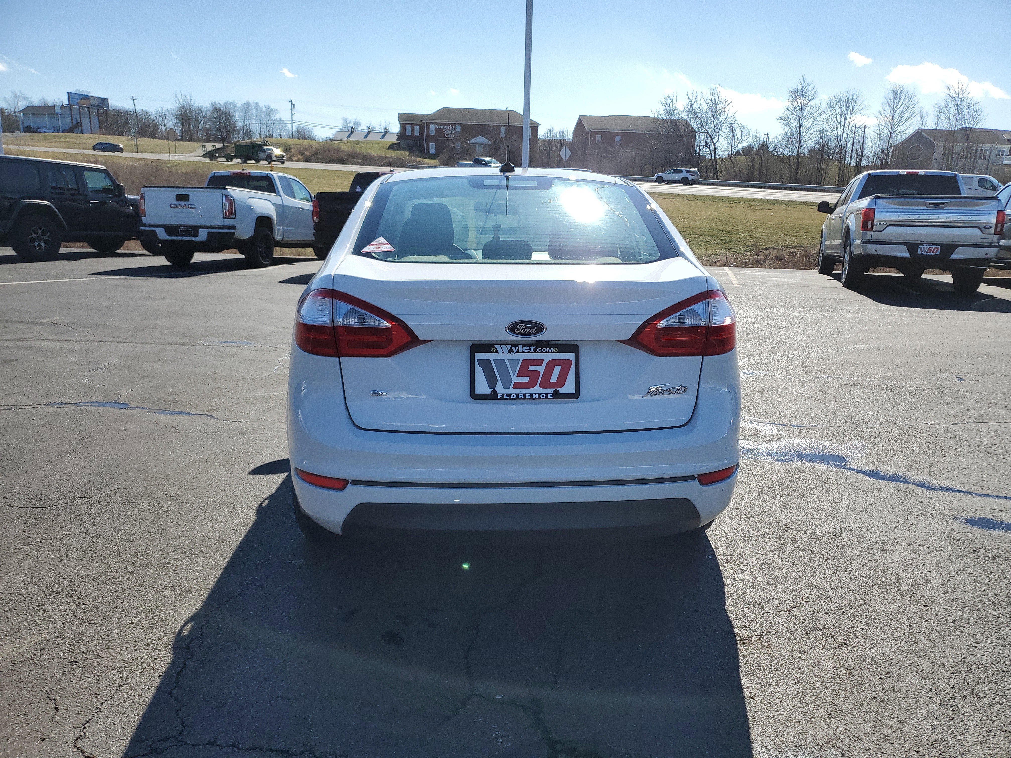 Used 2019 Ford Fiesta SE image 5