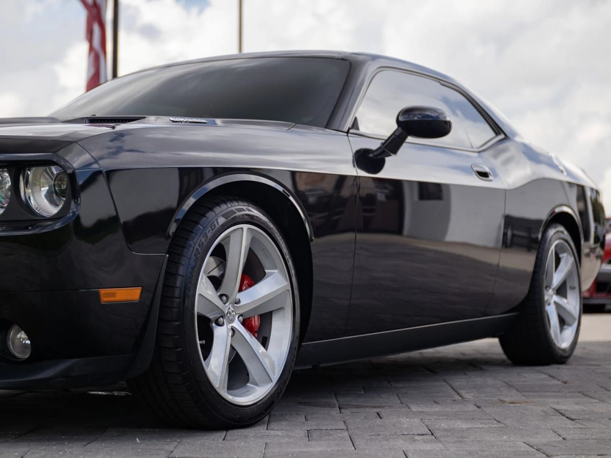 Used 2008 Dodge Challenger SRT8 RWD image 9
