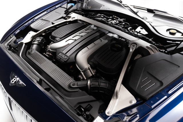 Used 2021 Bentley Flying Spur W12 image 39