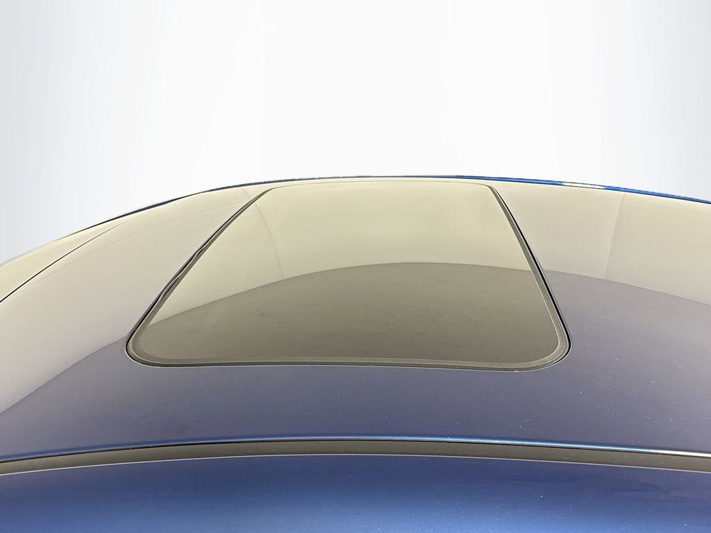 Used 2020 Hyundai Elantra Limited w/ Ultimate Package 03 image 14