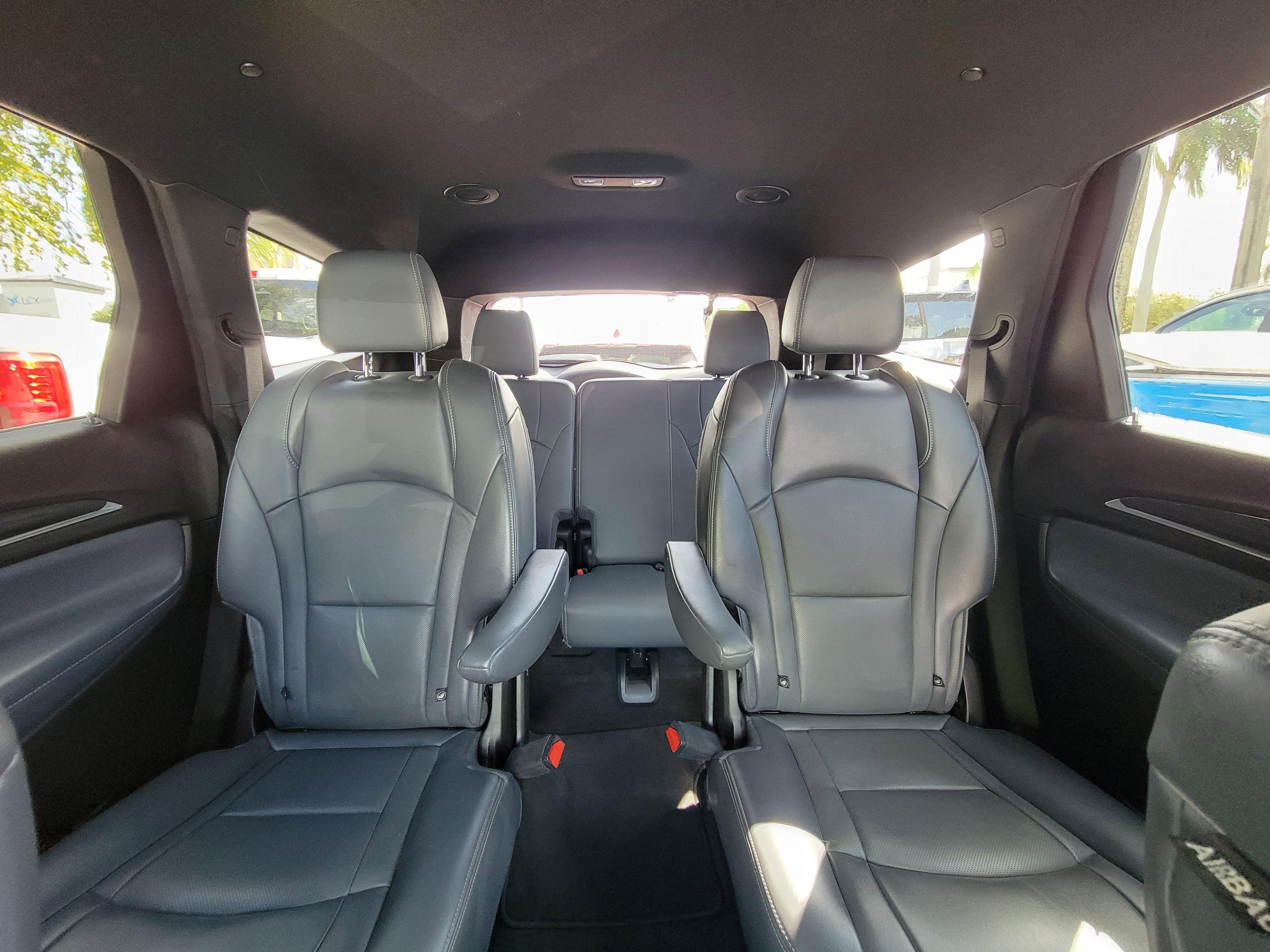 Used 2023 Buick Enclave Essence image 15