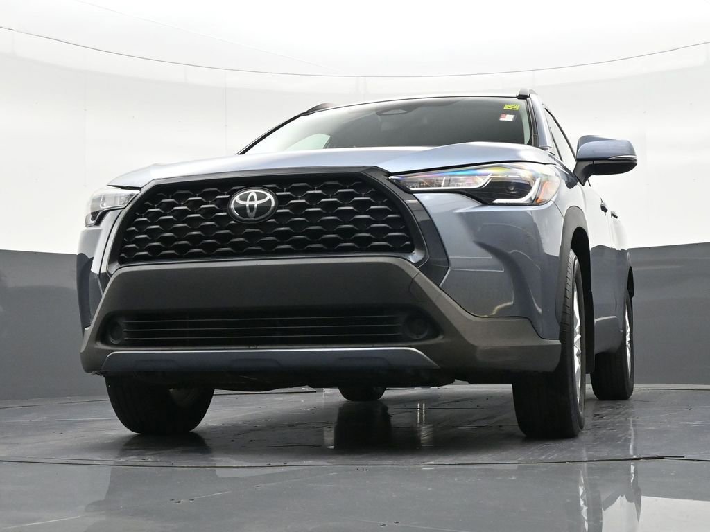Used 2023 Toyota Corolla Cross LE image 30