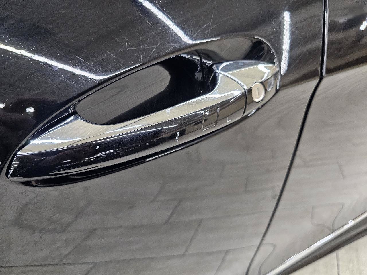 Used 2011 Mercedes-Benz E 350 Sedan w/ Premium 2 Pkg image 12