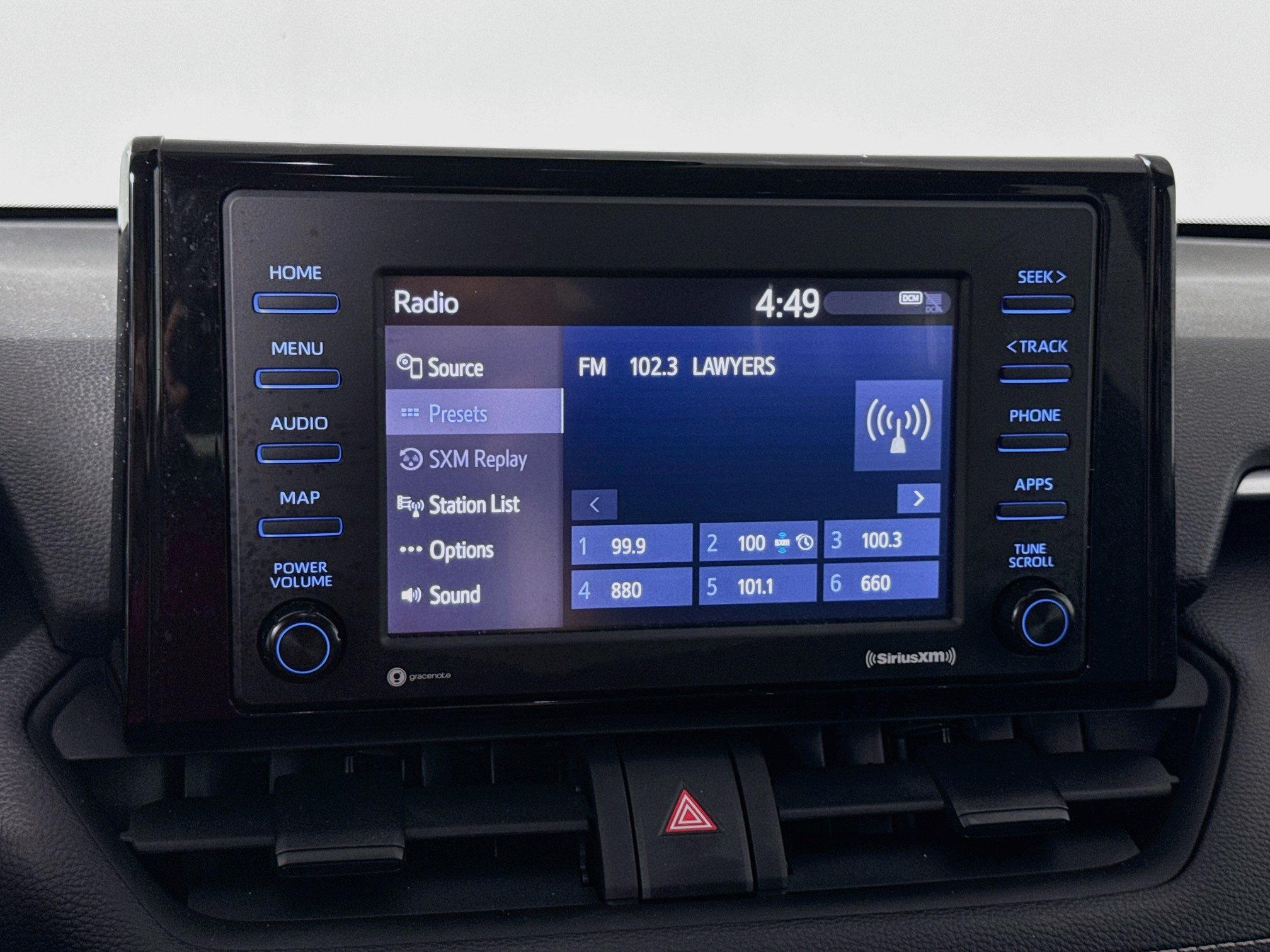 Used 2022 Toyota RAV4 XLE AWD/4WD image 14