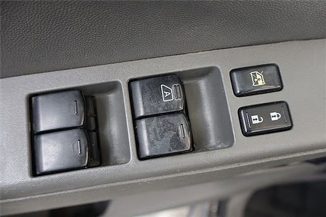 Used 2019 Nissan Frontier SV image 16