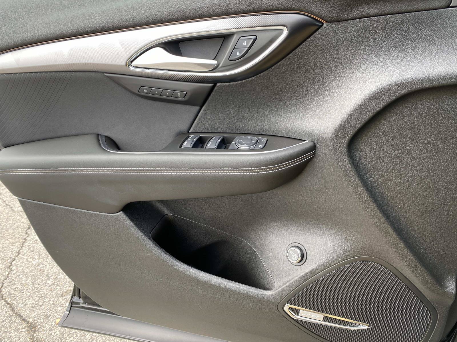 Used 2025 Buick Envision Sport Touring AWD/4WD image 22