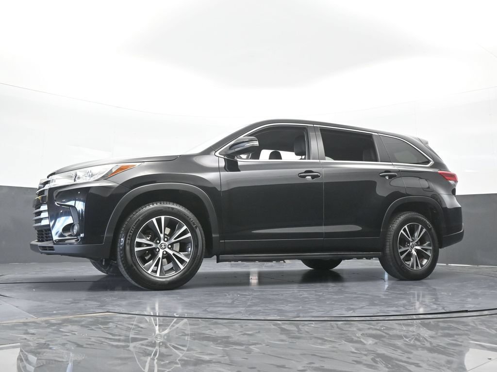 Used 2019 Toyota Highlander Plus FWD image 60