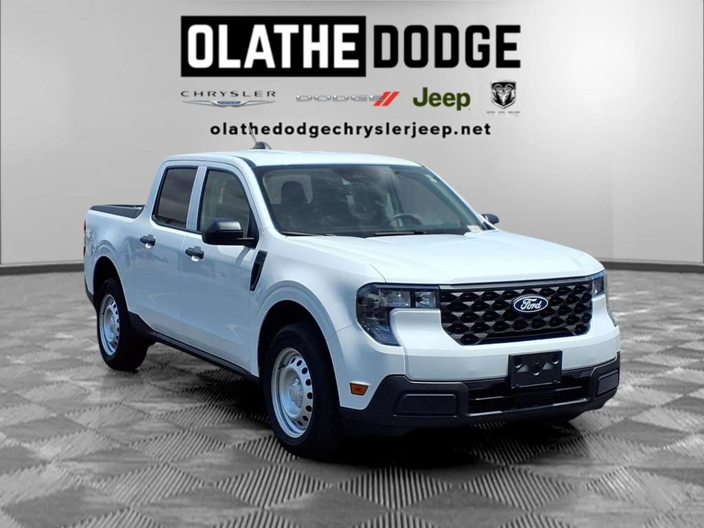 Used 2025 Ford Maverick XL w/ Equipment Group 102A AWD/4WD image 30