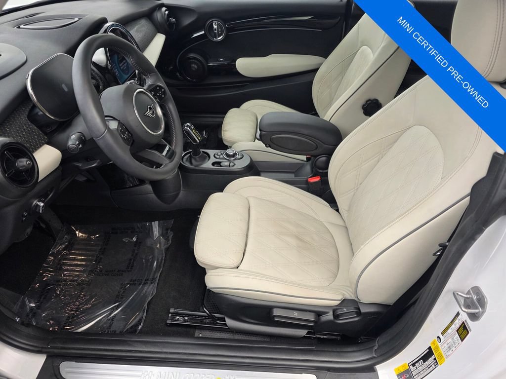 Used 2024 MINI Cooper SE FWD image 9